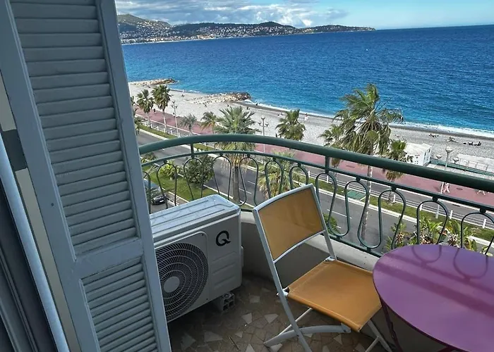Sea Front View - Front De Mer Et Vue Panoramique